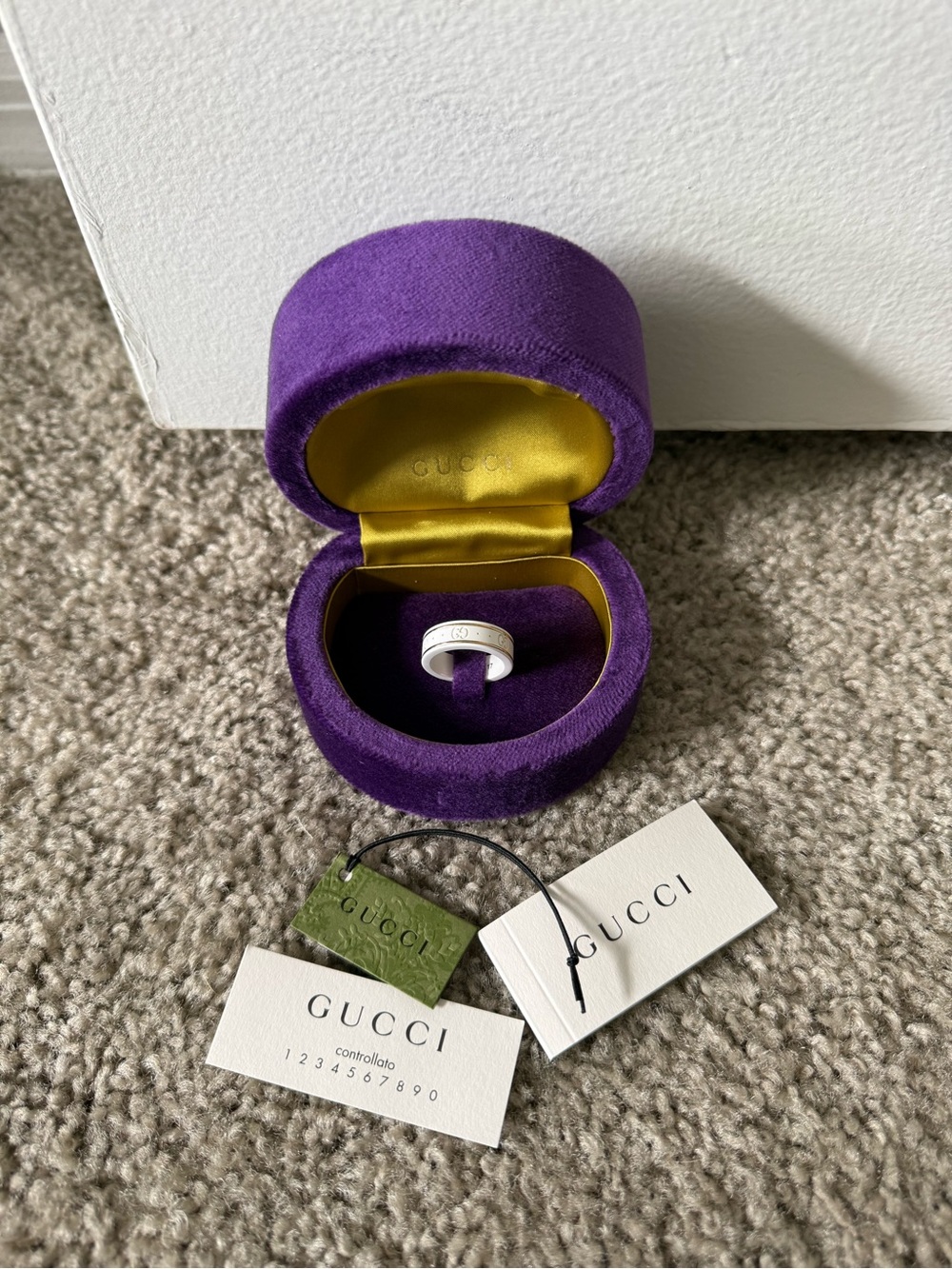 NWT Gucci Ceramic and Gold Ring